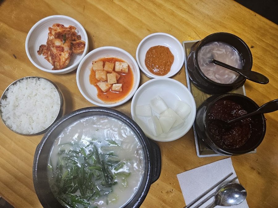 Busan Dwaeji Gukbap