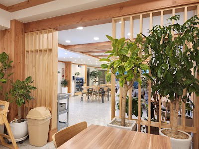Park Yongja Gyeongju Myeongdong Jjolmyeon Bulguk Branch