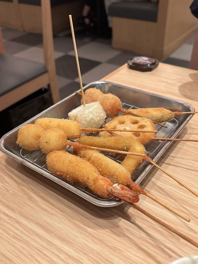 쿠시카츠 다루마 오사카점