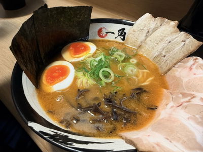 一角 - SHRIMP RAMEN ICCAC