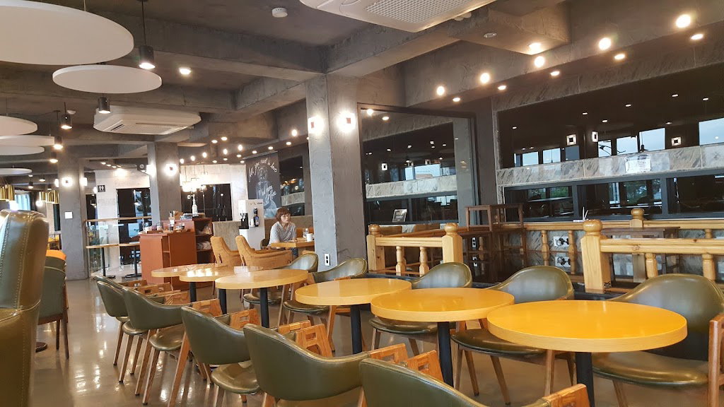 Pool House Cafe