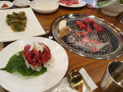 Oesik Myeongga Samsanjeong