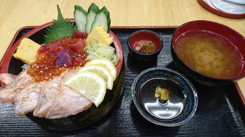 Noguchi fish store and restaurant