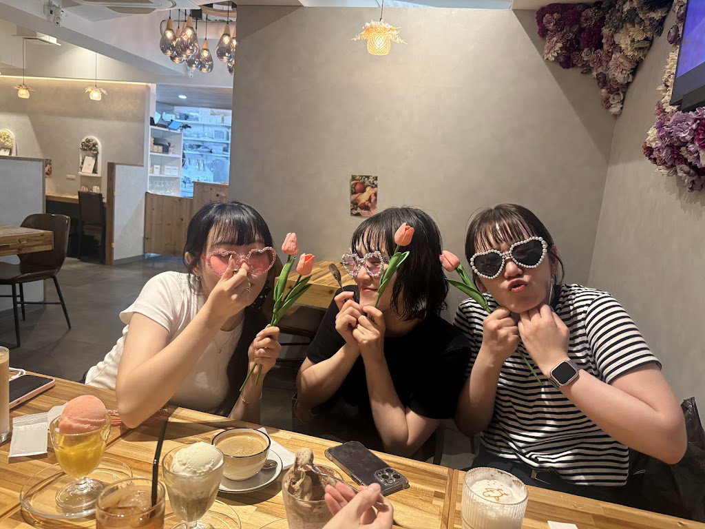 Cafe And