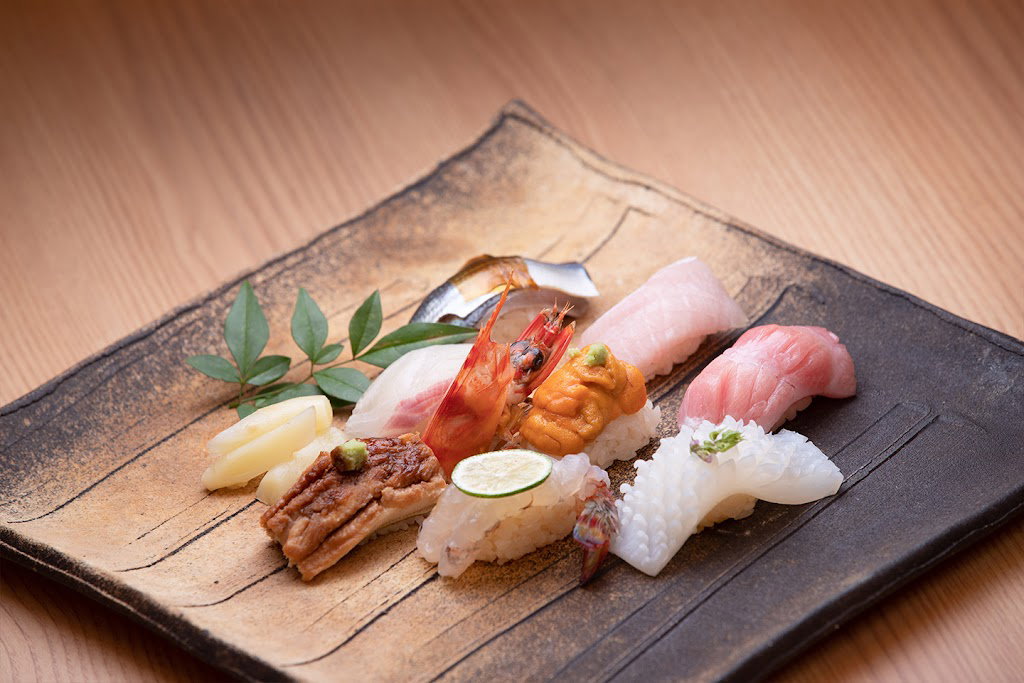 HAKATA SUSHI OTHELLO