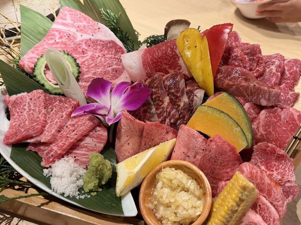 Ryukyu Sauce Yakiniku/Shabu Shabu Okinawaen