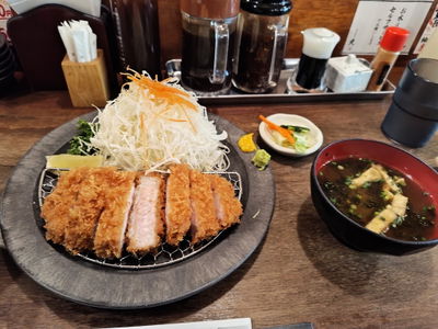 Tonkatsu Akari Yakuin shop