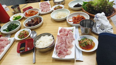 작은 시장 횟집