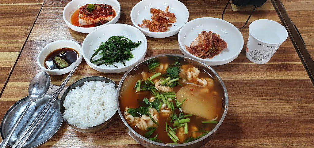青鶴食堂