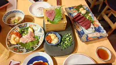 大衆馬肉酒場 うまる 博多駅筑紫口店