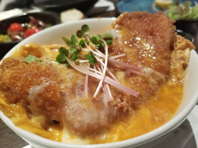 Suiton Pork Restaurant & Bar