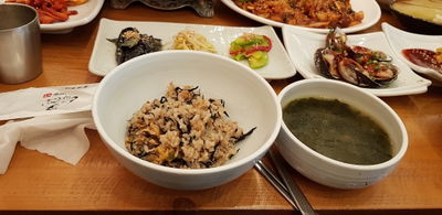 朴海潤 統營海鮮飯桌
