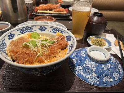 Tonkatsuhamakatsu Hakatadeitosuten