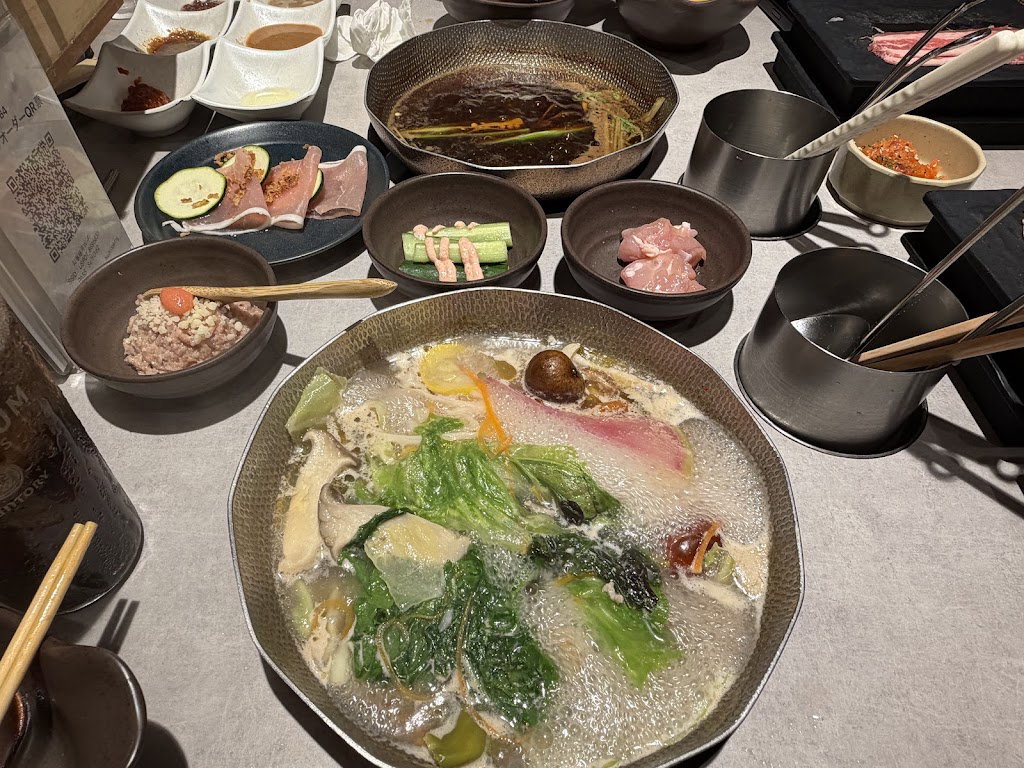 Shabu Shabu LetUs Susukino Branch