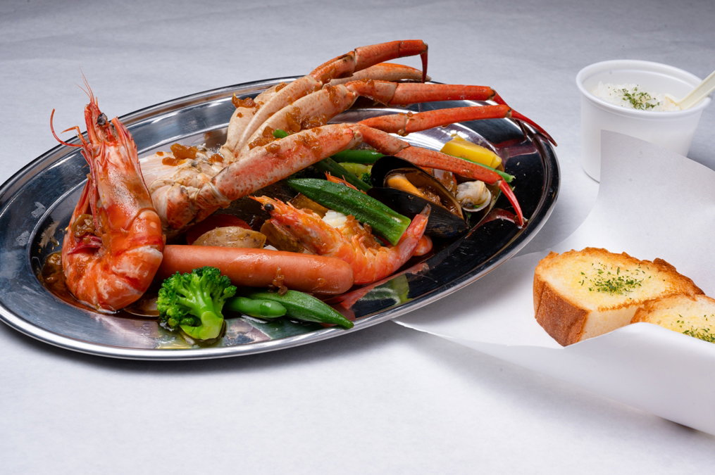 GOLDEN CRAB Louisiana Seafood