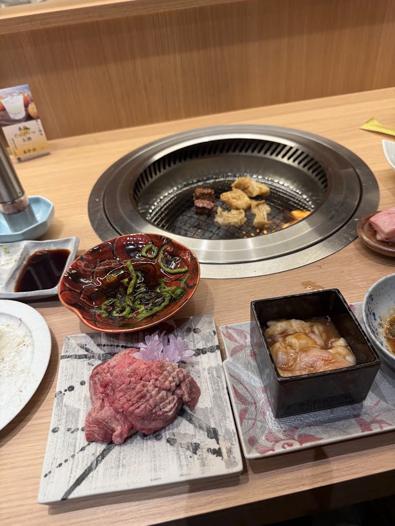 焼肉劇場 六笑