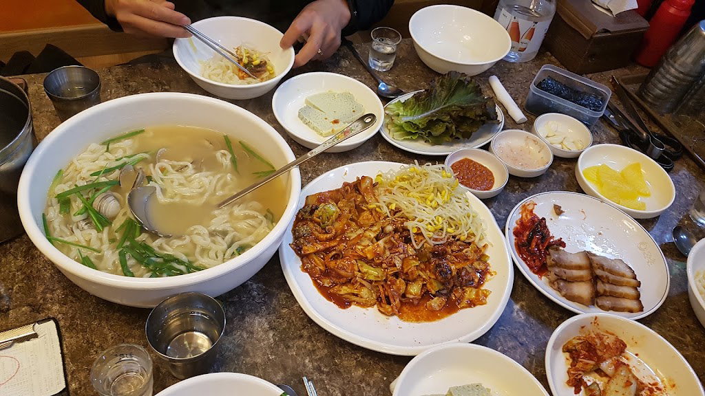 Oncheon Son Kalguksu Jjukkumi Main Branch