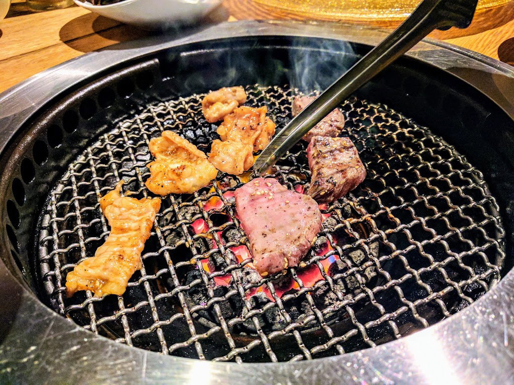 YAKINIKU TORAJI