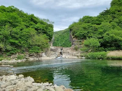 미리내폭포