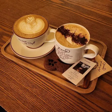 YMMD Desert cafe