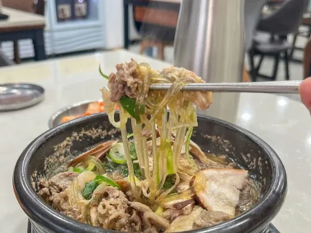 Kkotpineun Hanwoo Gomtang