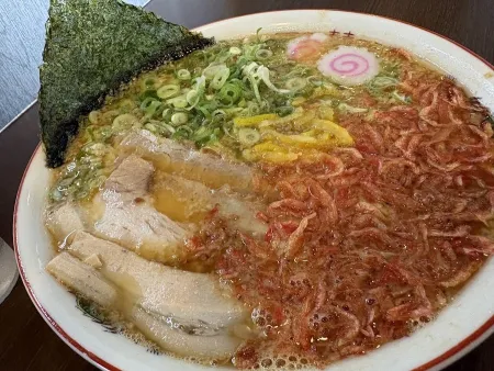 Ramen restaurant "MEN'YA WARAKU"