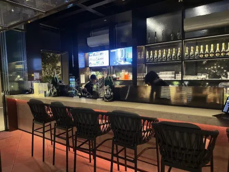SKY21 Rooftop Bar Homm Marina Sokcho