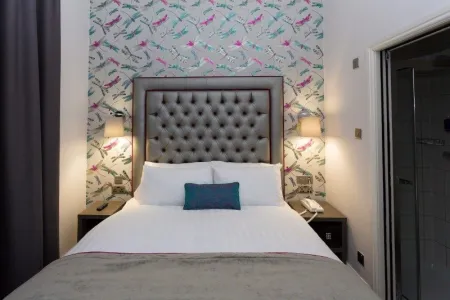 The Wellington Hotel London