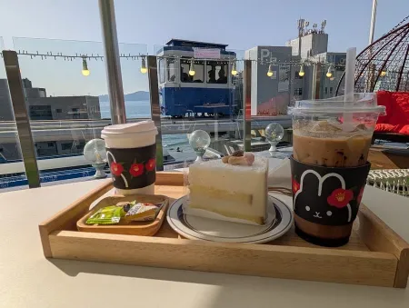 Dongbaek 104 Rooftop Café