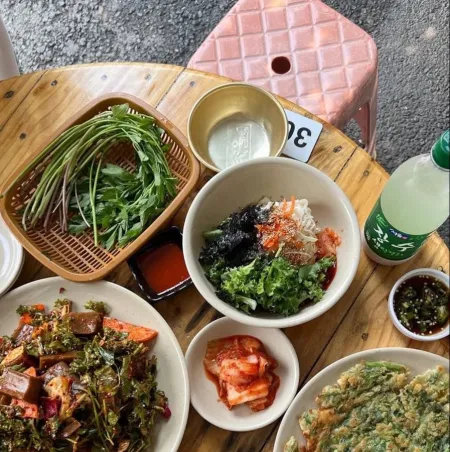 돌미나리집