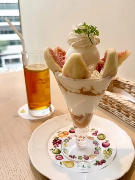 Kyobashi Senbikiya Fruits Parlour Daimaru Tokyo