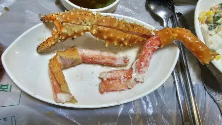 Gijang Snow Crab House