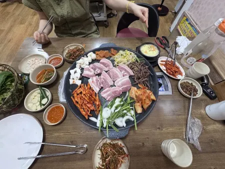다덕솥뚜껑삼겹살