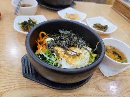 Mom's Gimbap