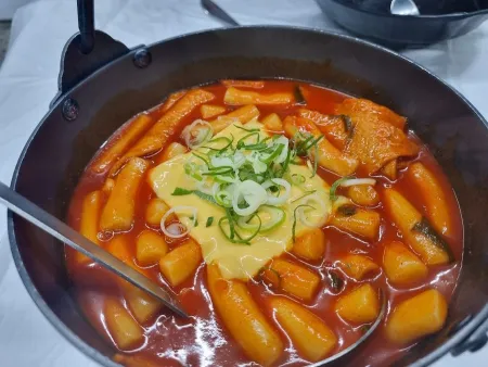 Kim Jonggu Sikmat Chicken Dongdaesin Branch