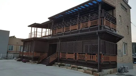 아라누리펜션