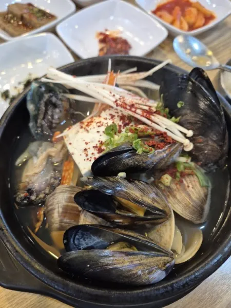 삼척전복해물뚝배기
