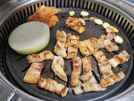 Hyundai Jeongyukjeom Sikdang
