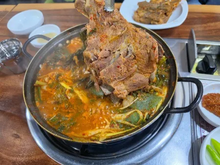 Sullae Gamjatang