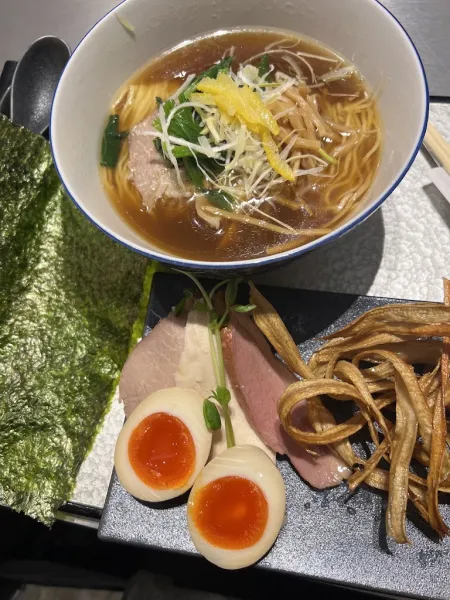 Torisoba Zagin KITTE Marunouchi
