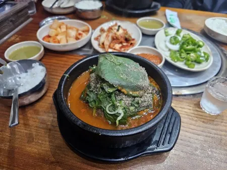 한동길감자탕 신내본점