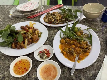 Ốc Bom