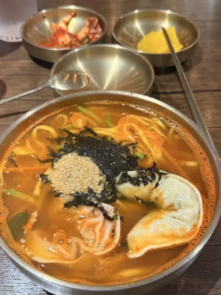 Yukgeori Somunnan Mandu