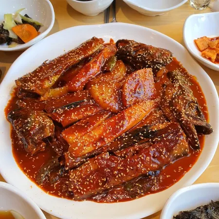 Baekdeokjang Kodari Suyeong Main Branch