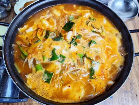 Yeongseon Kkomjangeo Badajangeo