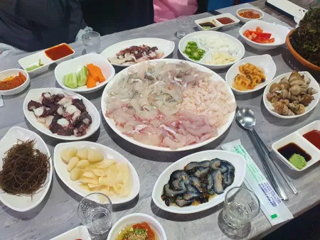 Cheonryangho Hoetjip Cheonryang Hoetjip
