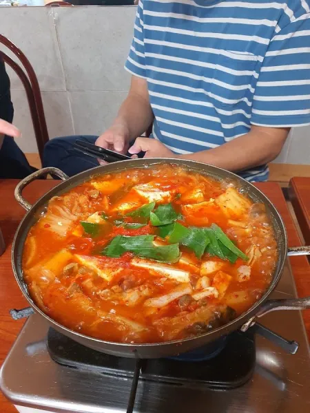Hallim Dakgalbi