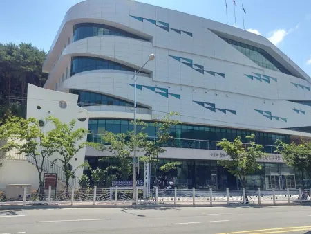 Jeonggwan Library