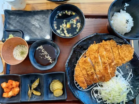 Ssongssong Donkatsu Daegu Yeongdae Hospital Branch