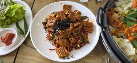 Gangsangol Charcoal Dakgalbi